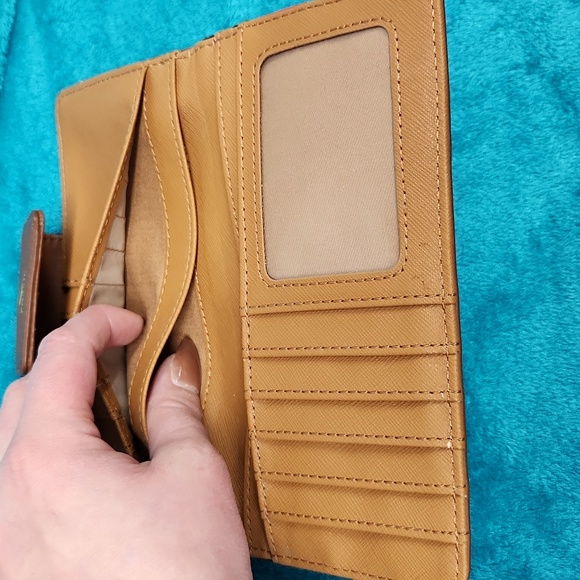 Fossil Red, Gold, Brown, and Black Bifold Leather Wallet - Picture 5 of 8